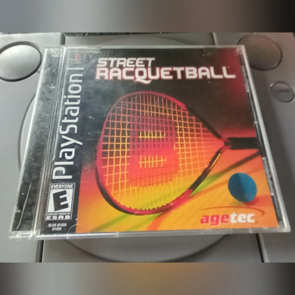PS1, 3 controllers, 5 games.
